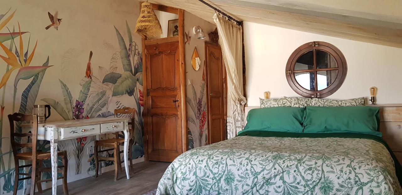 La Boheme Bed & Breakfast Charols Exterior foto